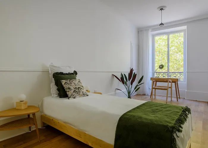 Center Colisee Apartment Paris