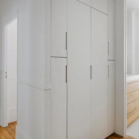 Апартаменты Center Colisee Париж